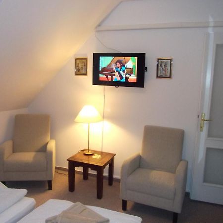 Rozsa Apartman Appartement Hévíz Buitenkant foto
