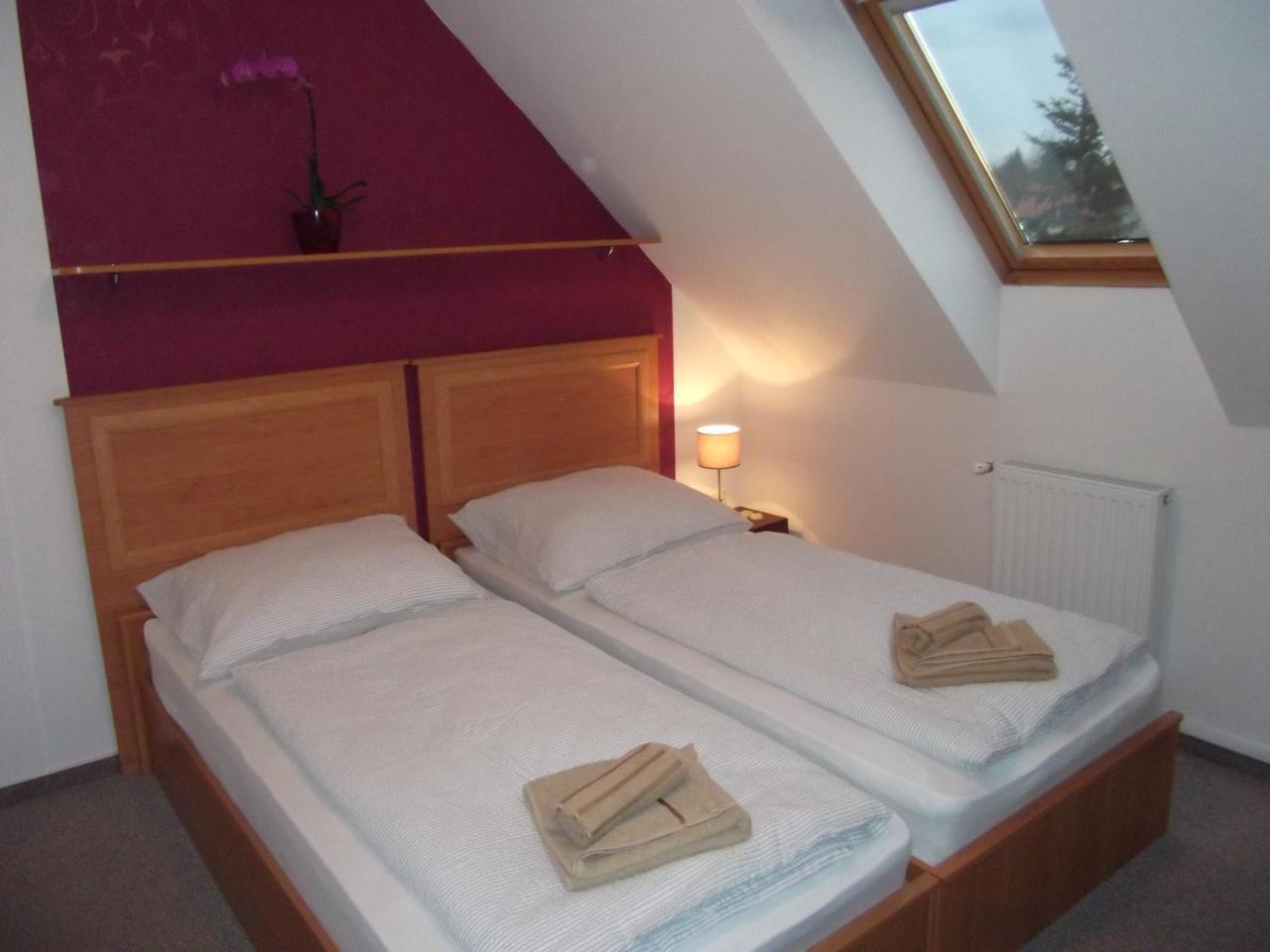 Rozsa Apartman Appartement Hévíz Buitenkant foto