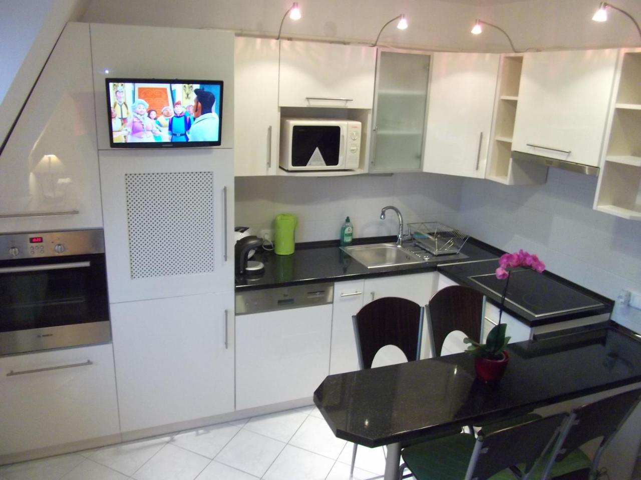 Rozsa Apartman Appartement Hévíz Buitenkant foto